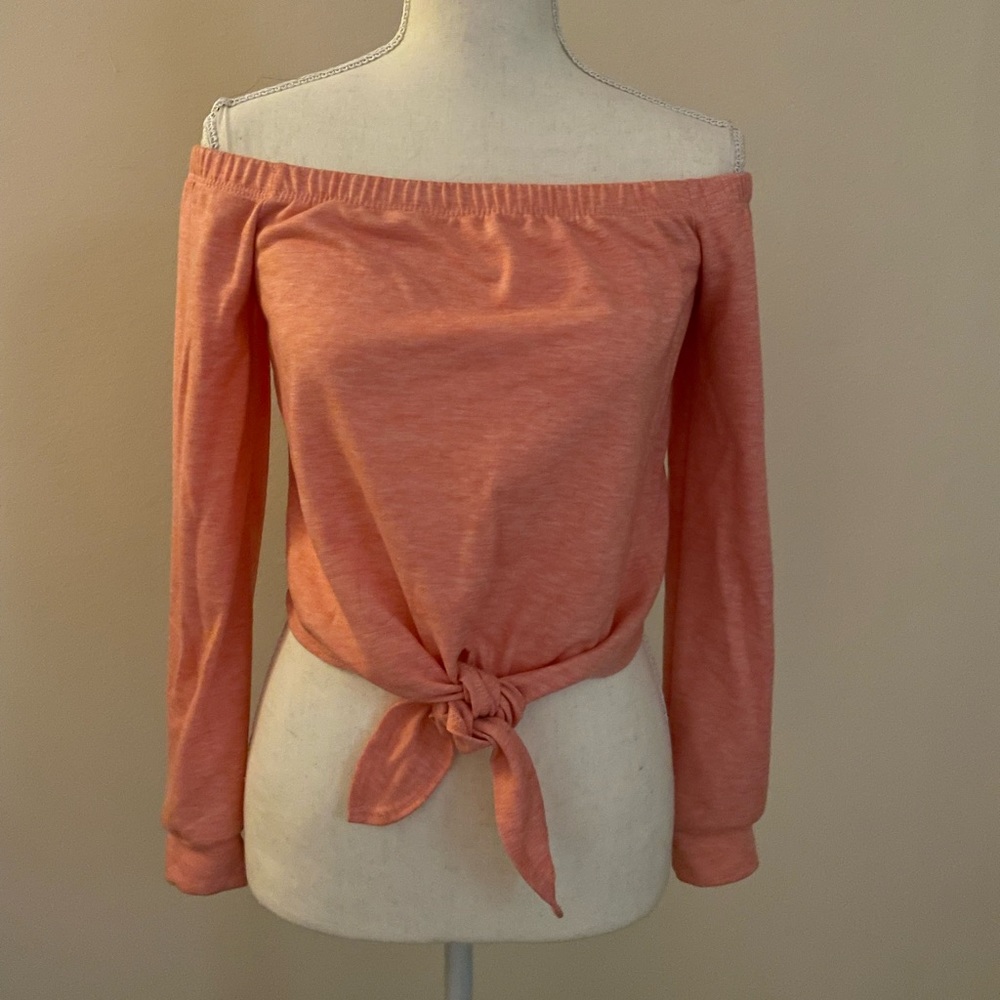 Off shoulder crop top